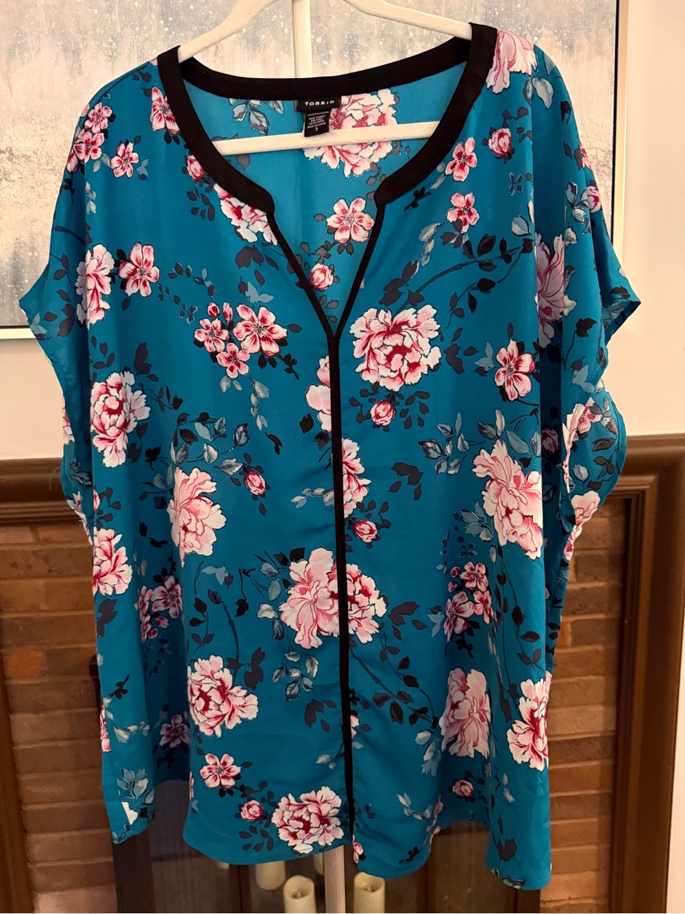 torrid Teal Floral Split-Neck Tunic with Black Trim